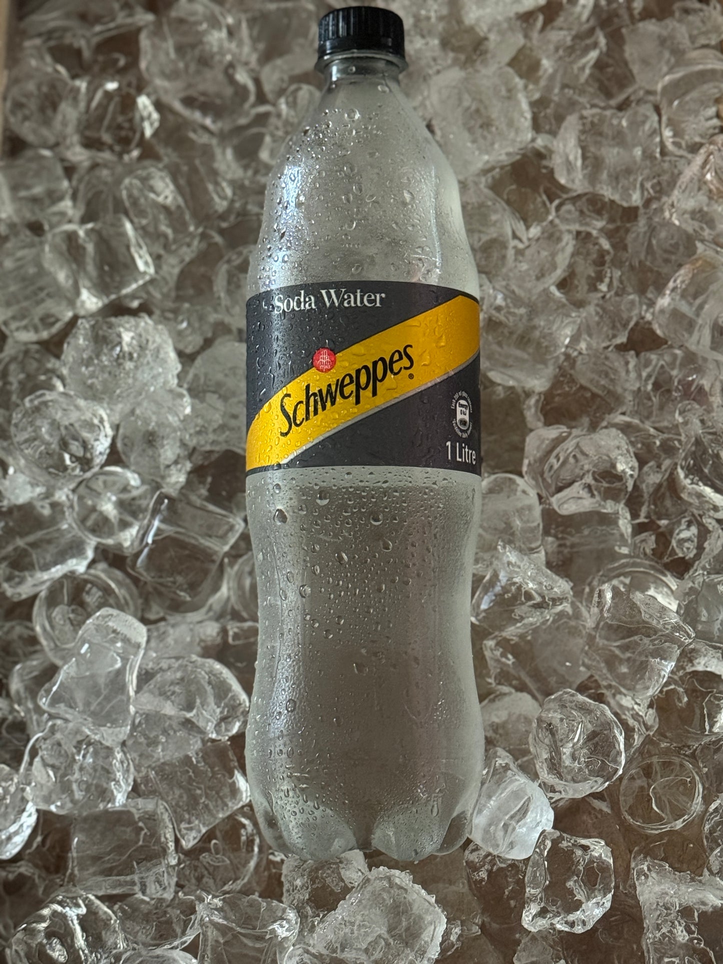 Schweppes Soda Water